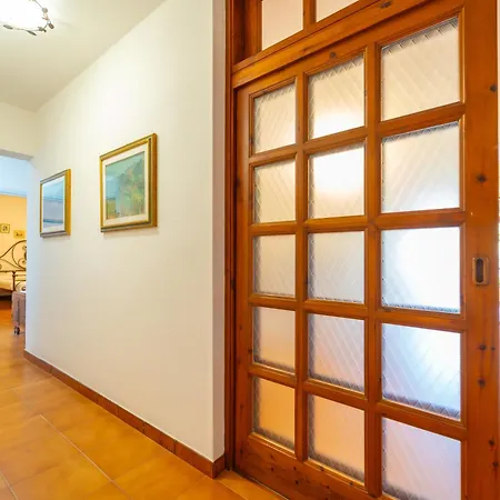 Apartamento Brorent Amelia Olbia