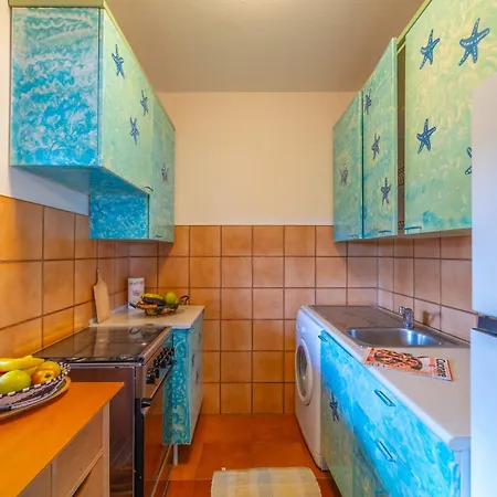 Brorent Amelia Apartamento *