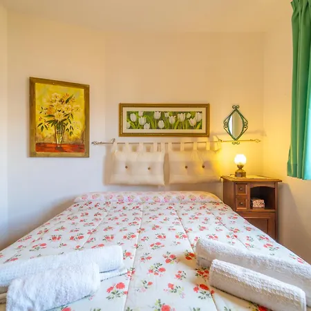 Brorent Amelia Apartamento
